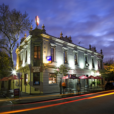 Railway Club Hotel, 107 Raglan St, Port Melbourne VIC